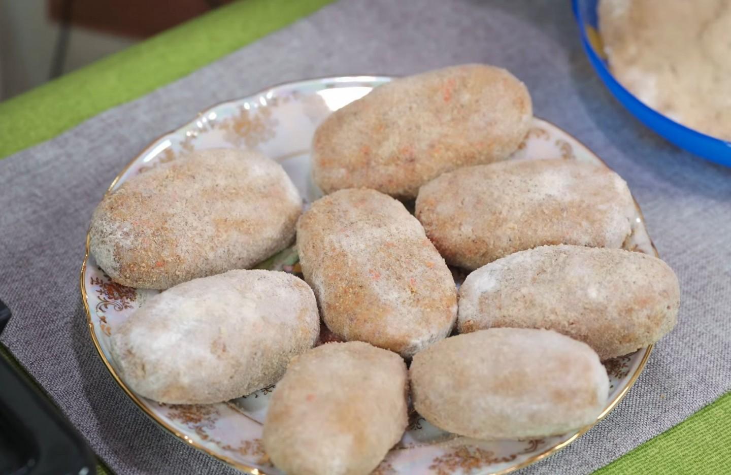 Шаг 9 приготовления Котлеты из гречки с овощами