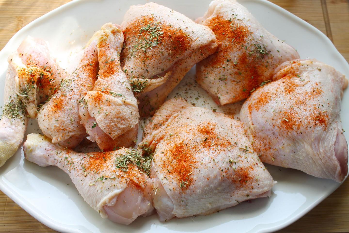 Шаг 1 приготовления Куриные окорочка в тандыре
