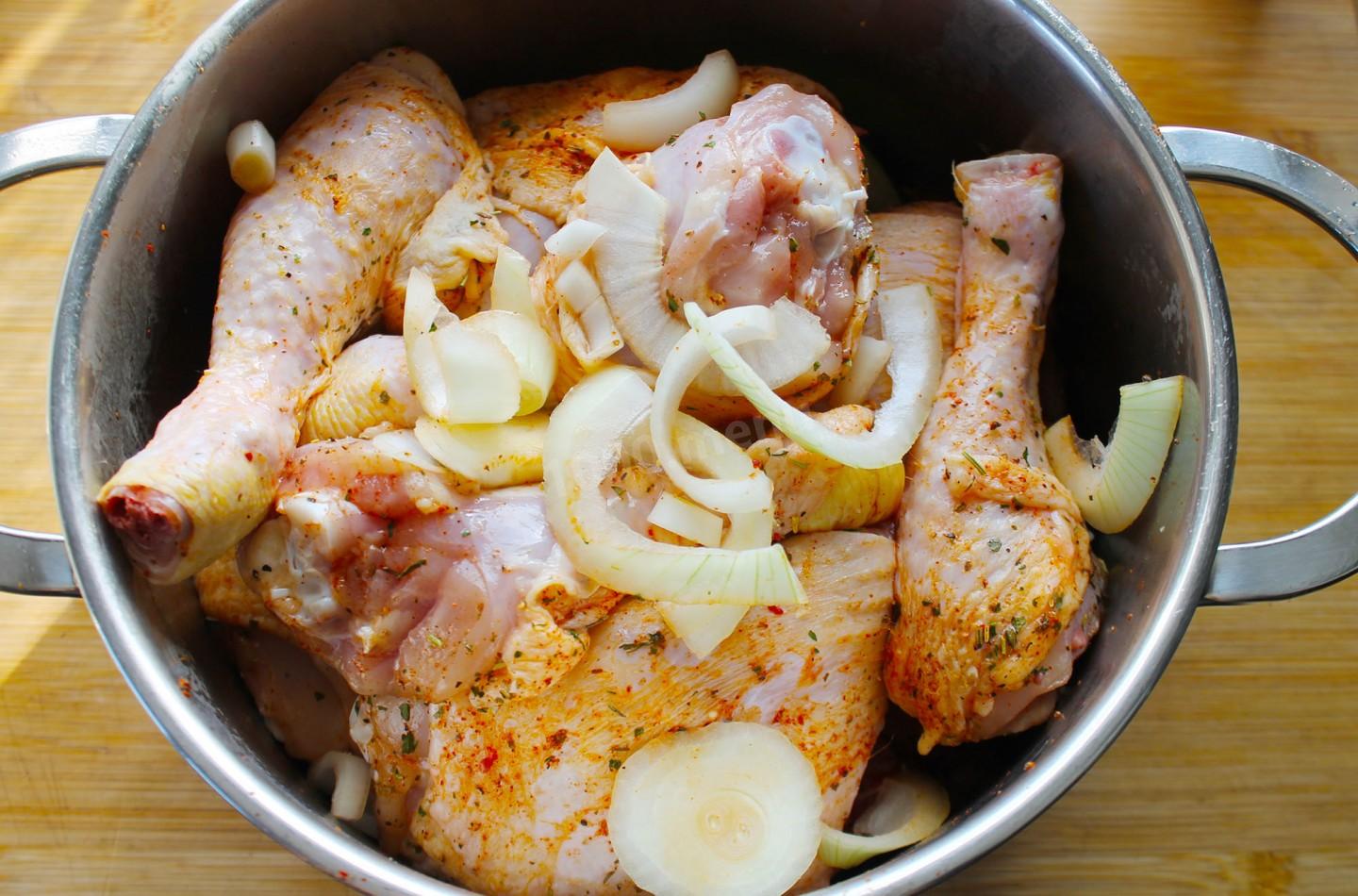 Шаг 2 приготовления Куриные окорочка в тандыре