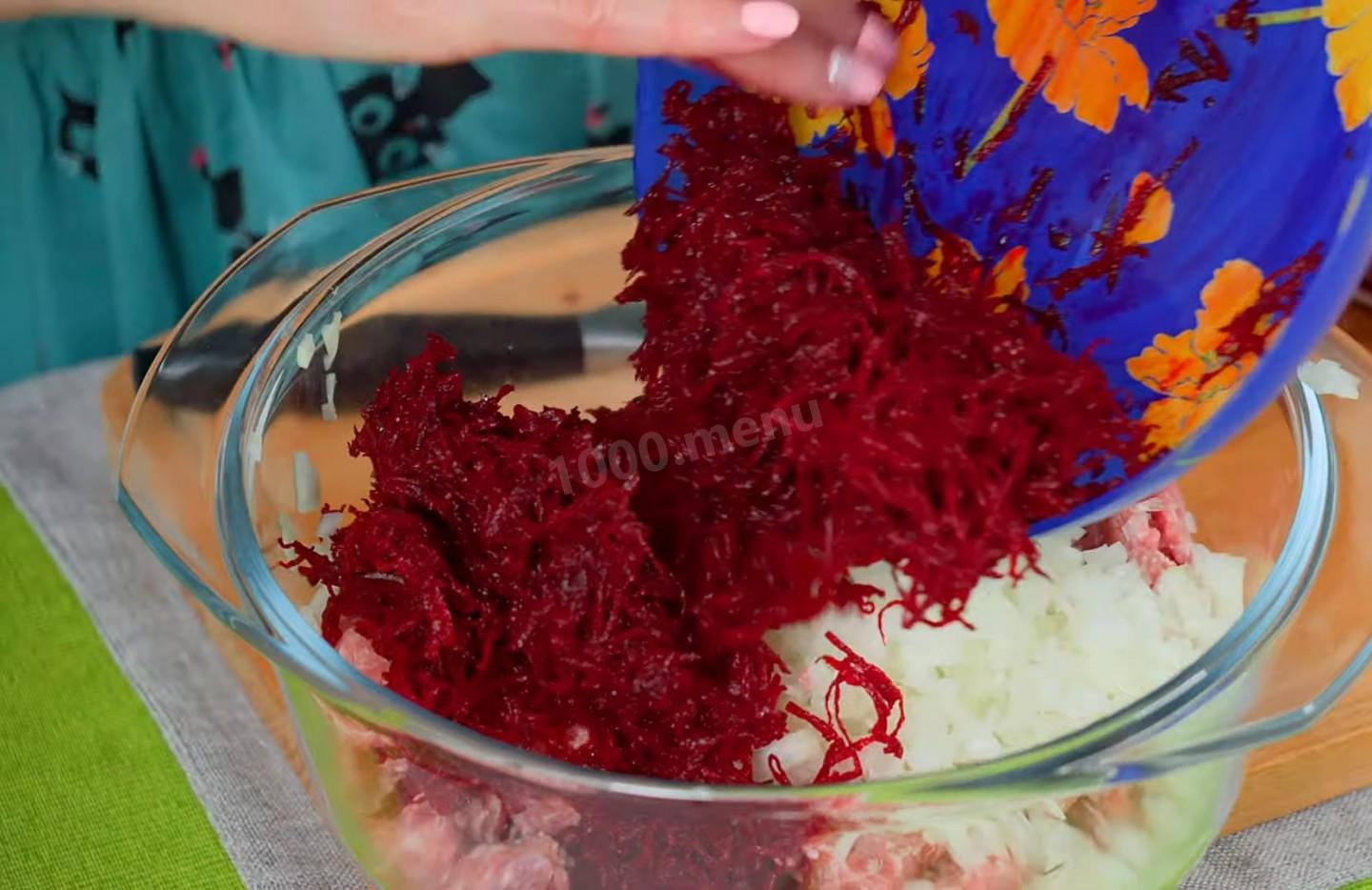 Шаг 4 приготовления Котлеты со свеклой и мясным фаршем