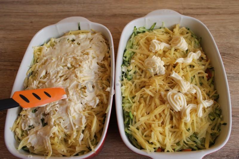 Шаг 9 приготовления Фарш с картофелем и овощами в духовке