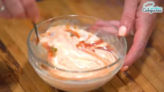 Шаг 19 приготовления Фаршированный мясом болгарский перец в духовке со сметаной