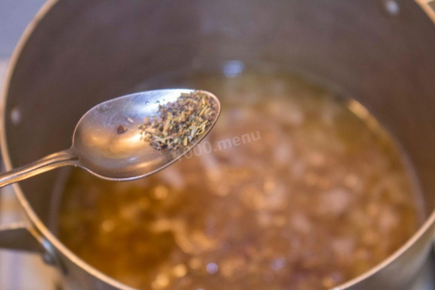 Шаг 12 приготовления Соус с мясом картошкой и луком