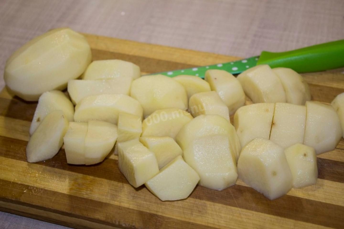 Шаг 13 приготовления Соус с мясом картошкой и луком