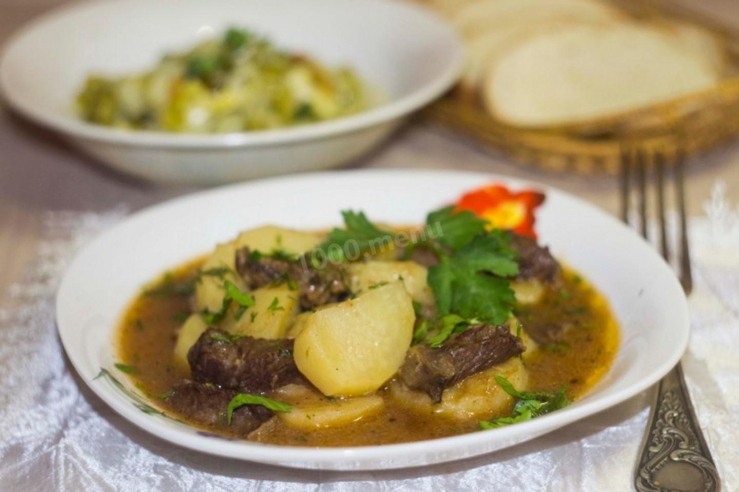 Шаг 20 приготовления Соус с мясом картошкой и луком