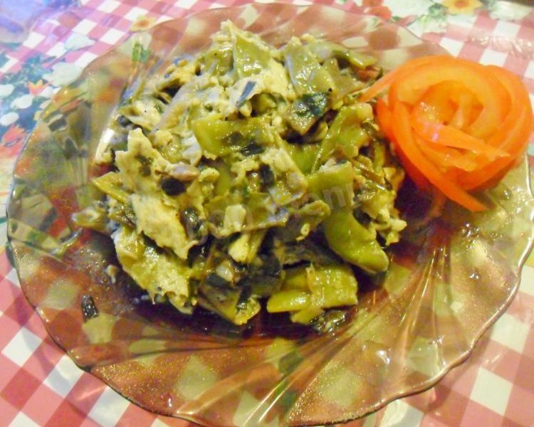 Шаг 16 приготовления Лобио из стручковой фасоли с яйцом по-грузински
