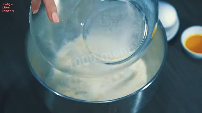 Шаг 2 приготовления Домашняя лапша с куриным яйцом,  шпинатом и твердым сыром