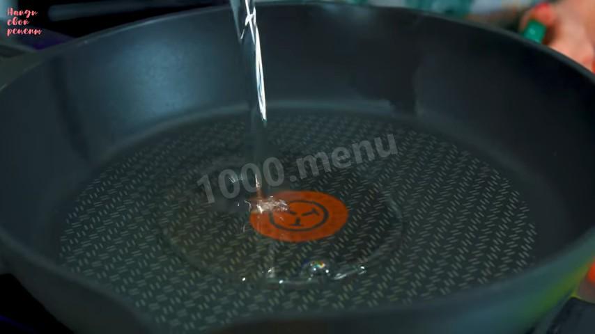 Шаг 7 приготовления Десертные оладьи с яблоками в кляре
