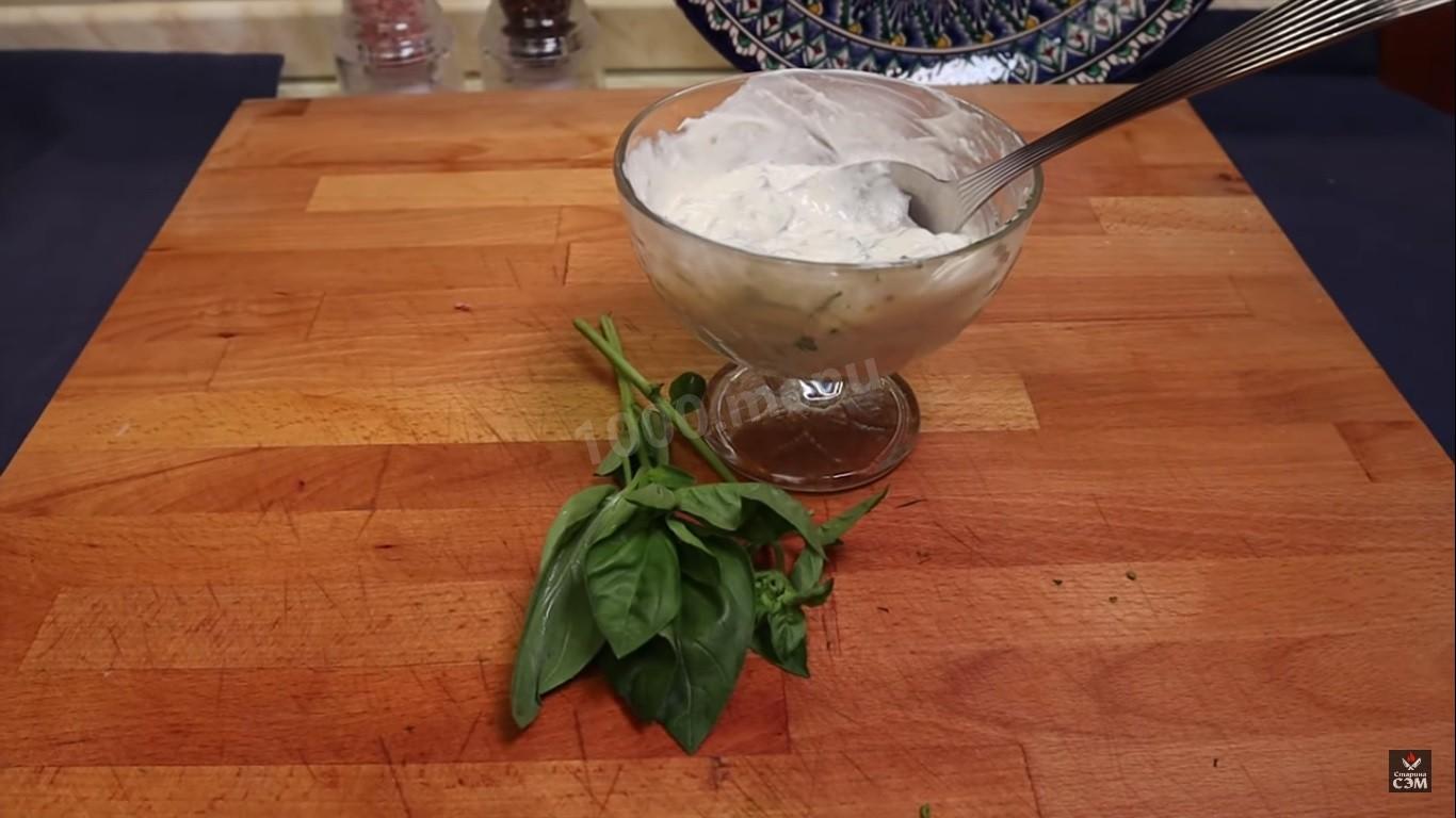 Шаг 3 приготовления Мясо по-французски с греческим йогуртом