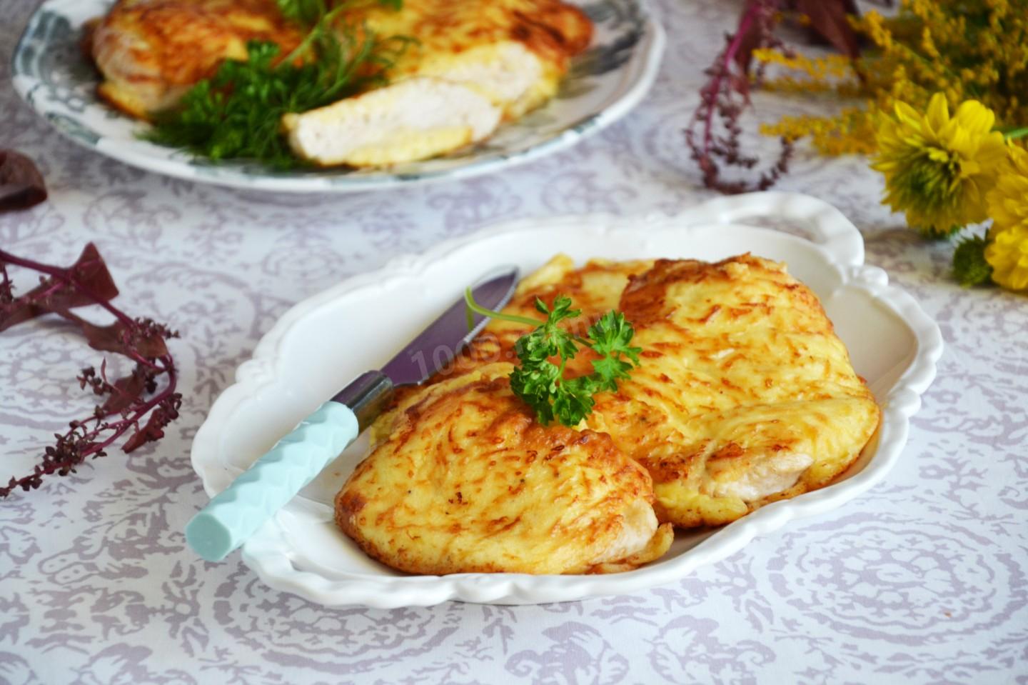 Обложка рецепта Куриное филе в кляре с сыром на сковороде