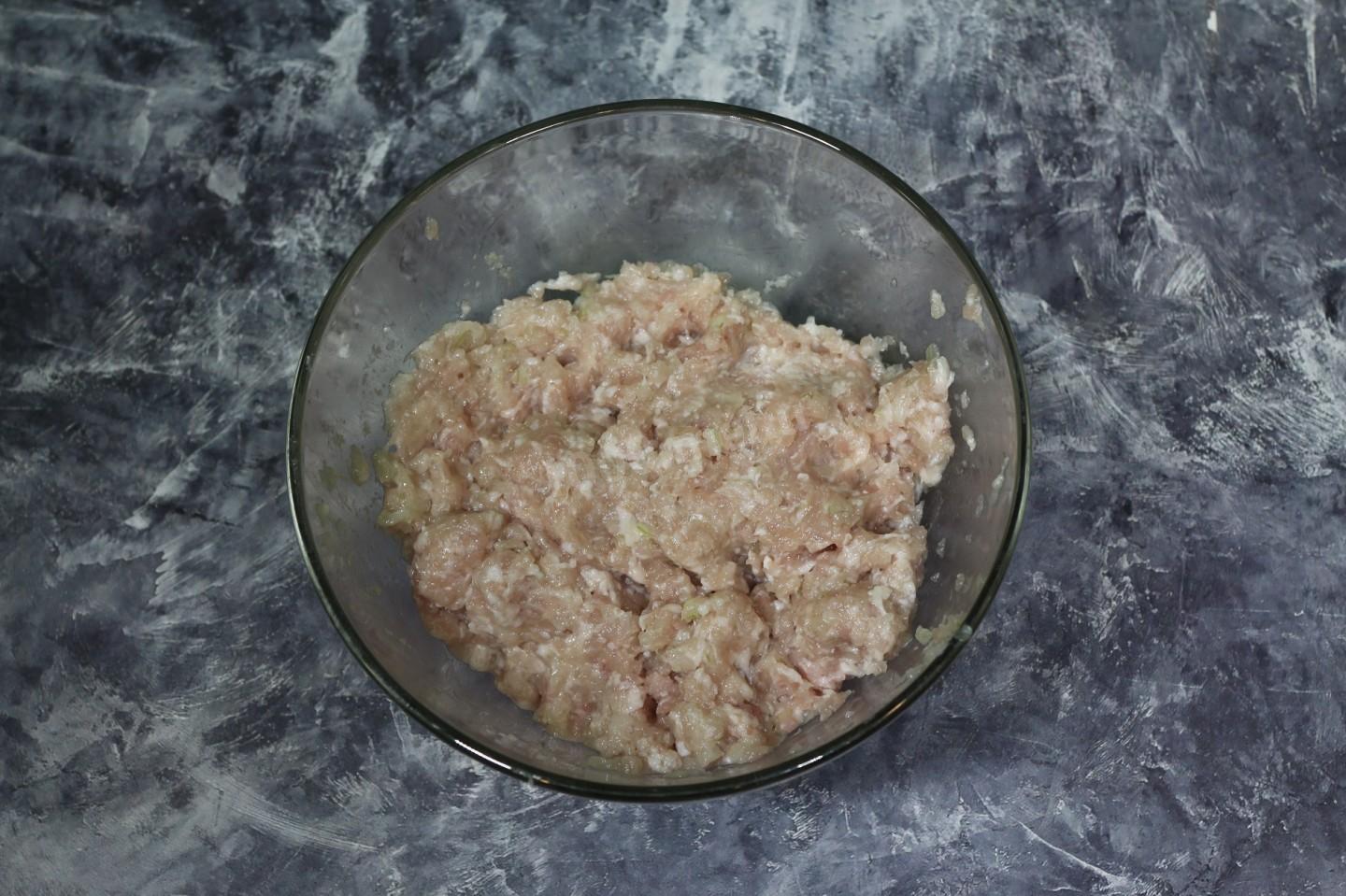 Шаг 2 приготовления Манты с мясом и курдючным жиром