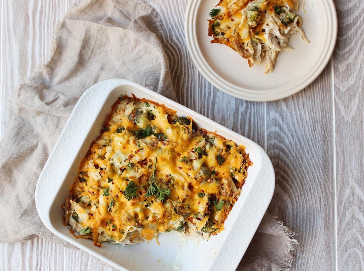 Обложка рецепта Запеканка с брокколи чесноком и курицей