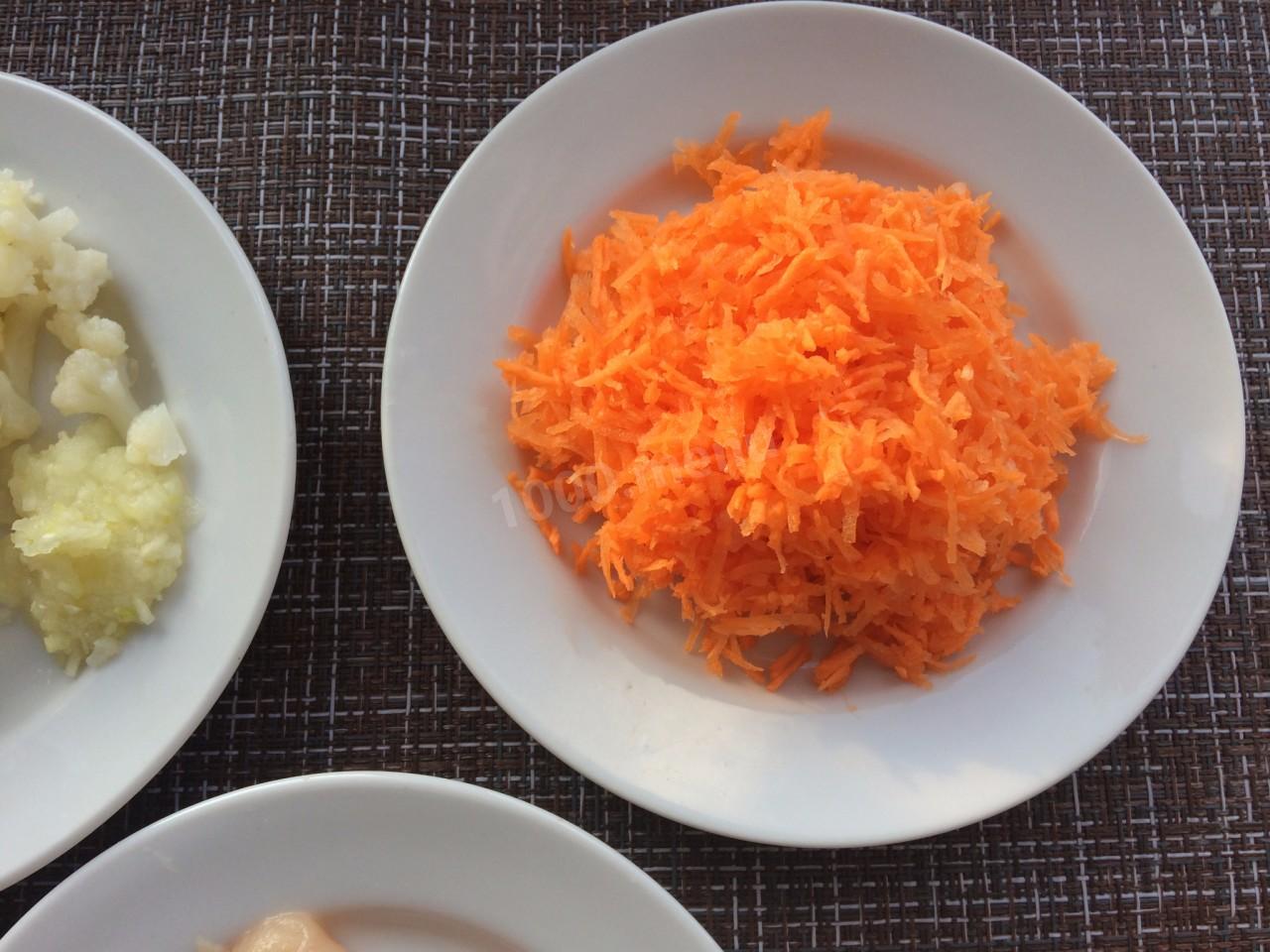 Шаг 2 приготовления Лапша вок с курицей и овощами и цветной капустой