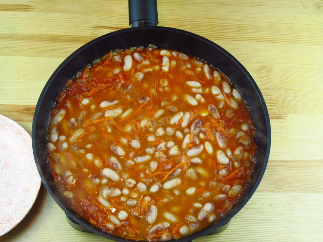 Шаг 3 приготовления Фасоль в томатном соусе  Beans in Tomato Sauce