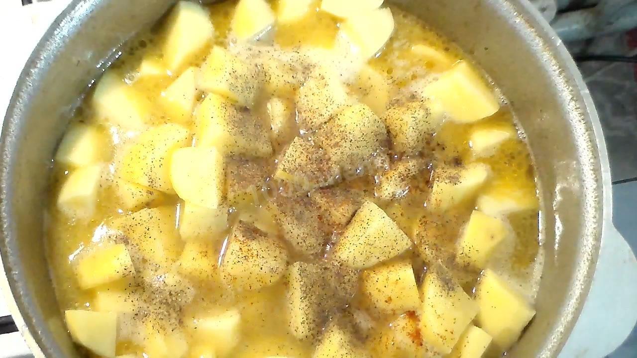 Шаг 8 приготовления Жаркое по-домашнему из козьего мяса