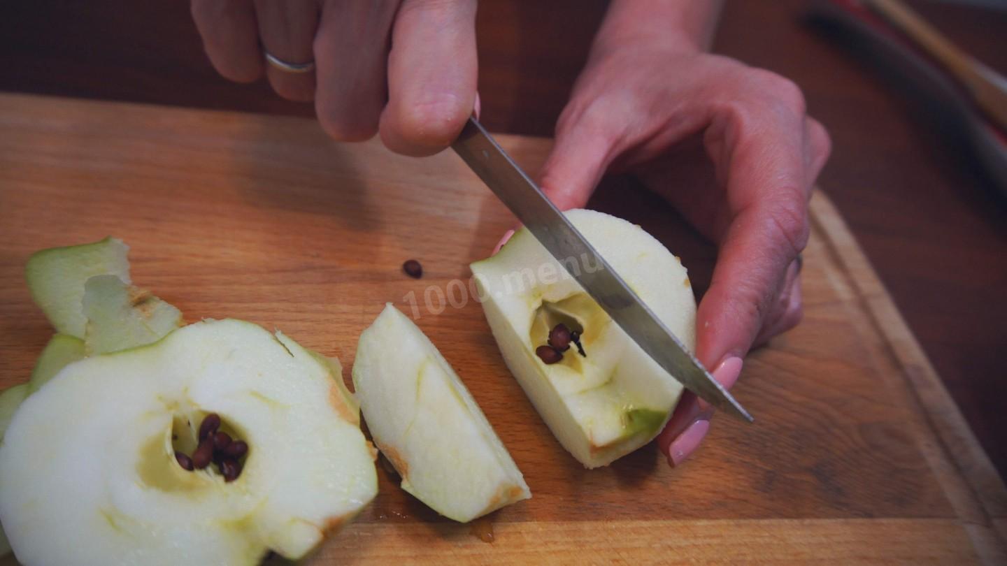 Шаг 13 приготовления Мясо говядины в сливово-яблочном соусе