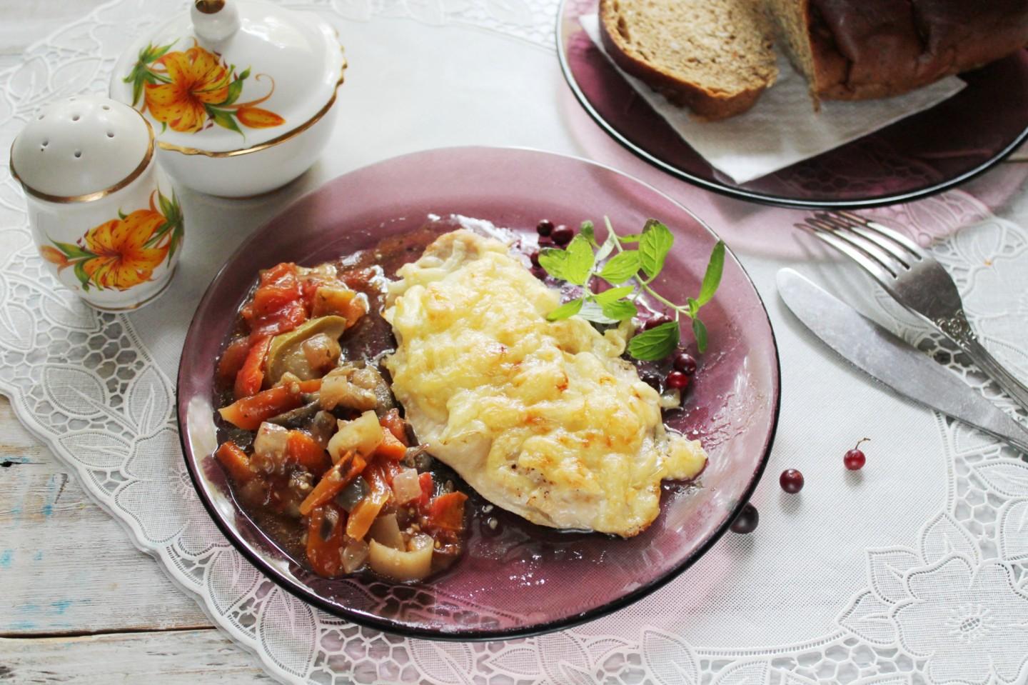Шаг 9 приготовления Куриная грудка сырная с луком в духовке