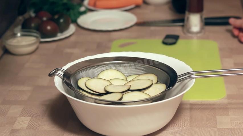 Шаг 3 приготовления Запеканка из баклажанов с мясным фаршем