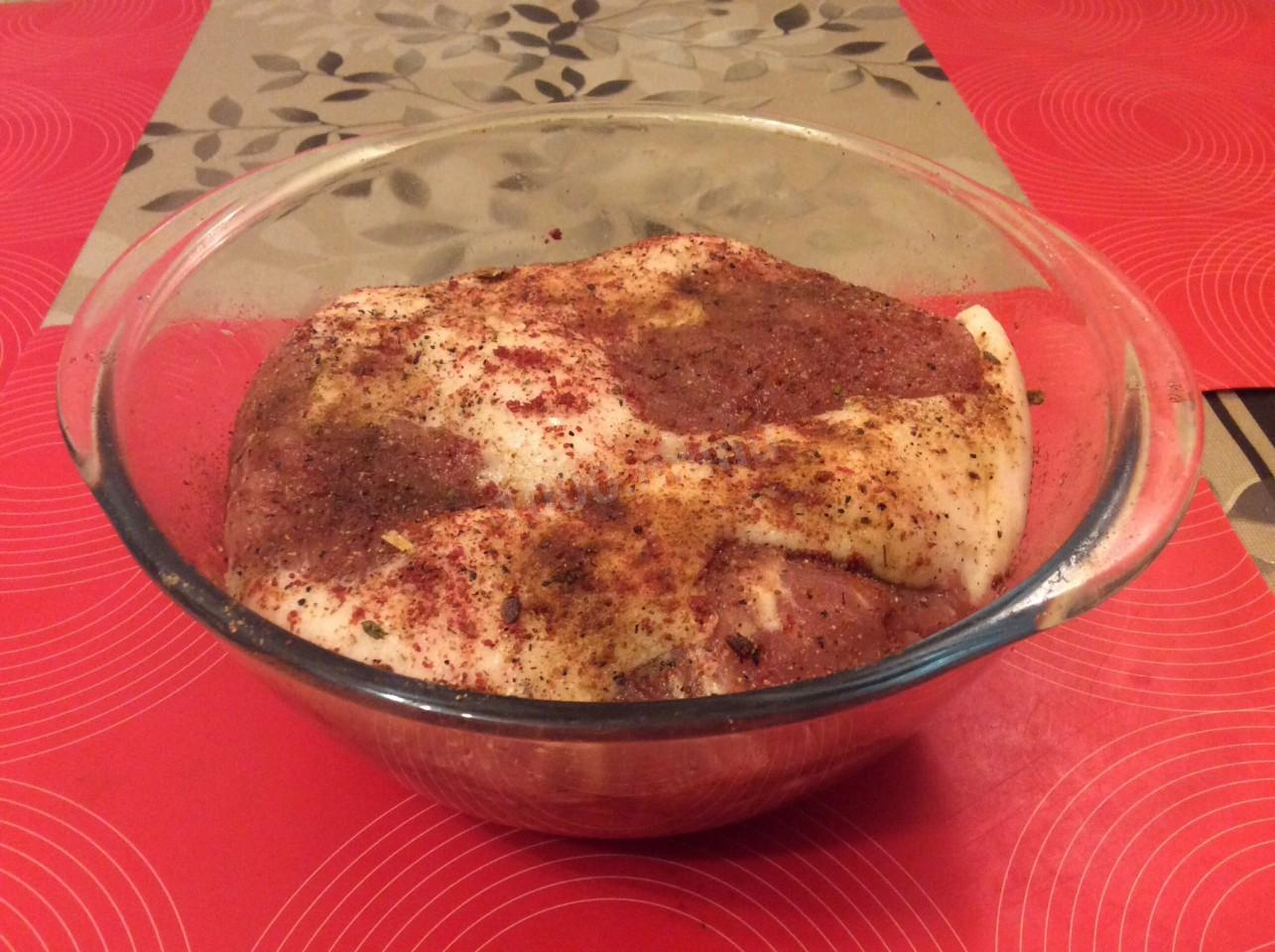Шаг 2 приготовления Мясо запечённое в тесте