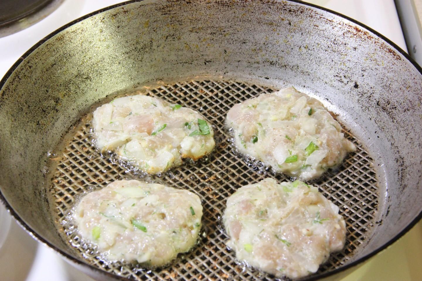 Шаг 11 приготовления Рубленные котлеты куриные