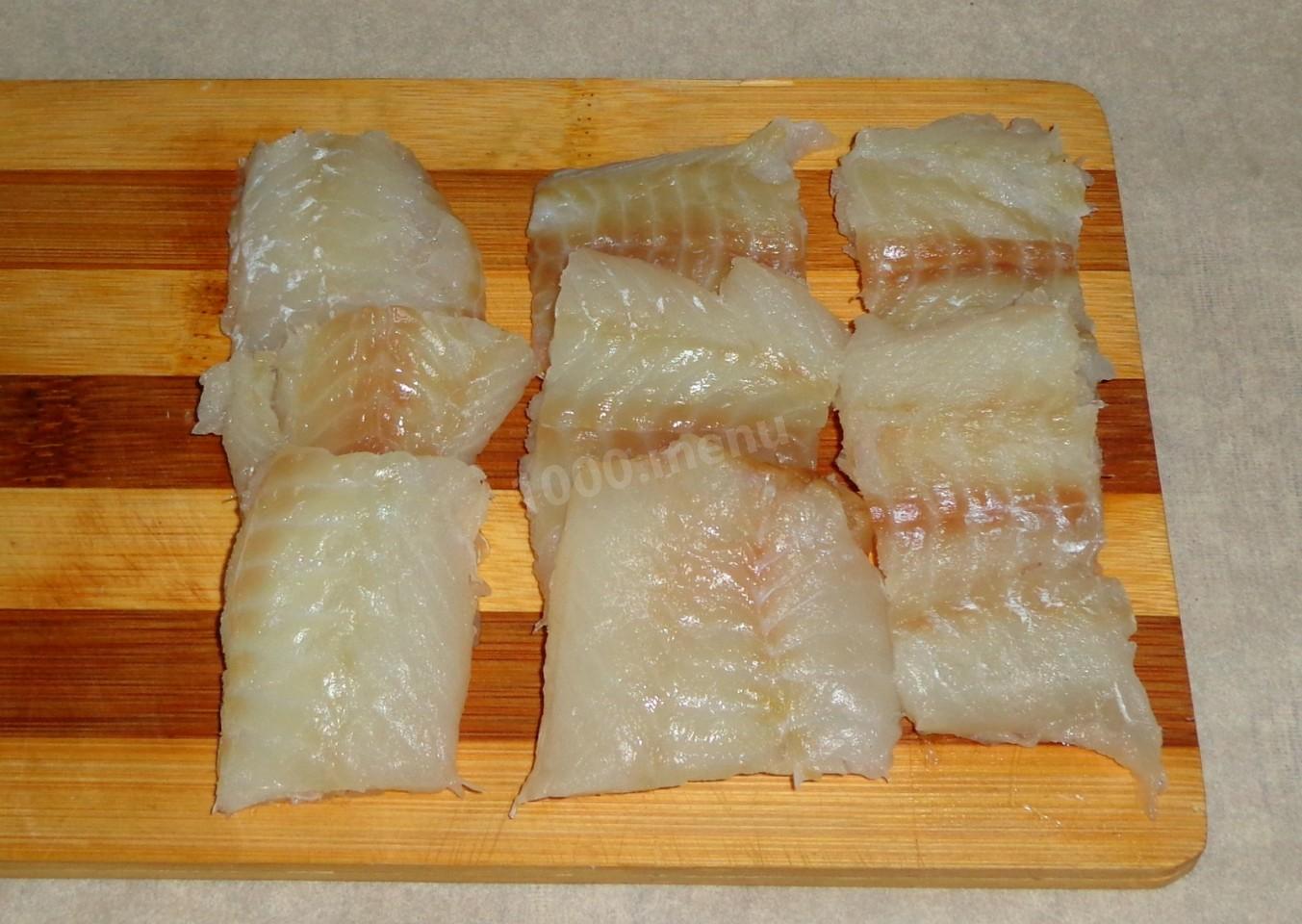 Шаг 2 приготовления Минтай жареный в кляре с мукой
