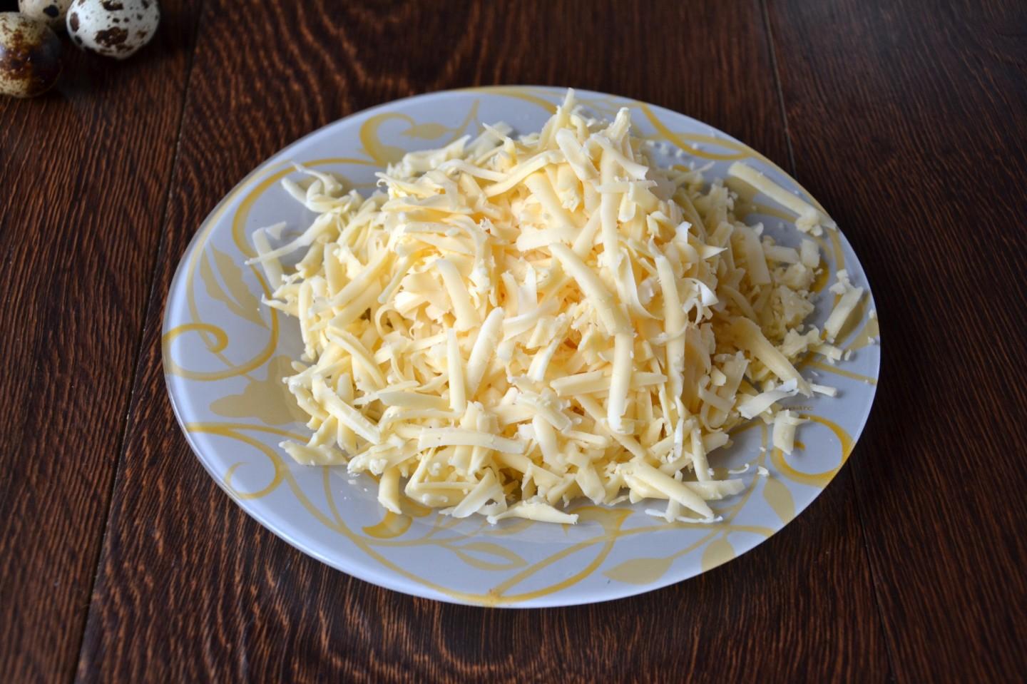 Шаг 2 приготовления Котлеты мясные в духовке с перепелиными яйцами