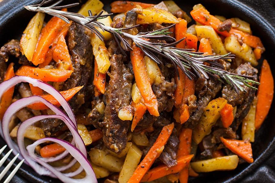 Обложка рецепта Мясо барсука с овощами