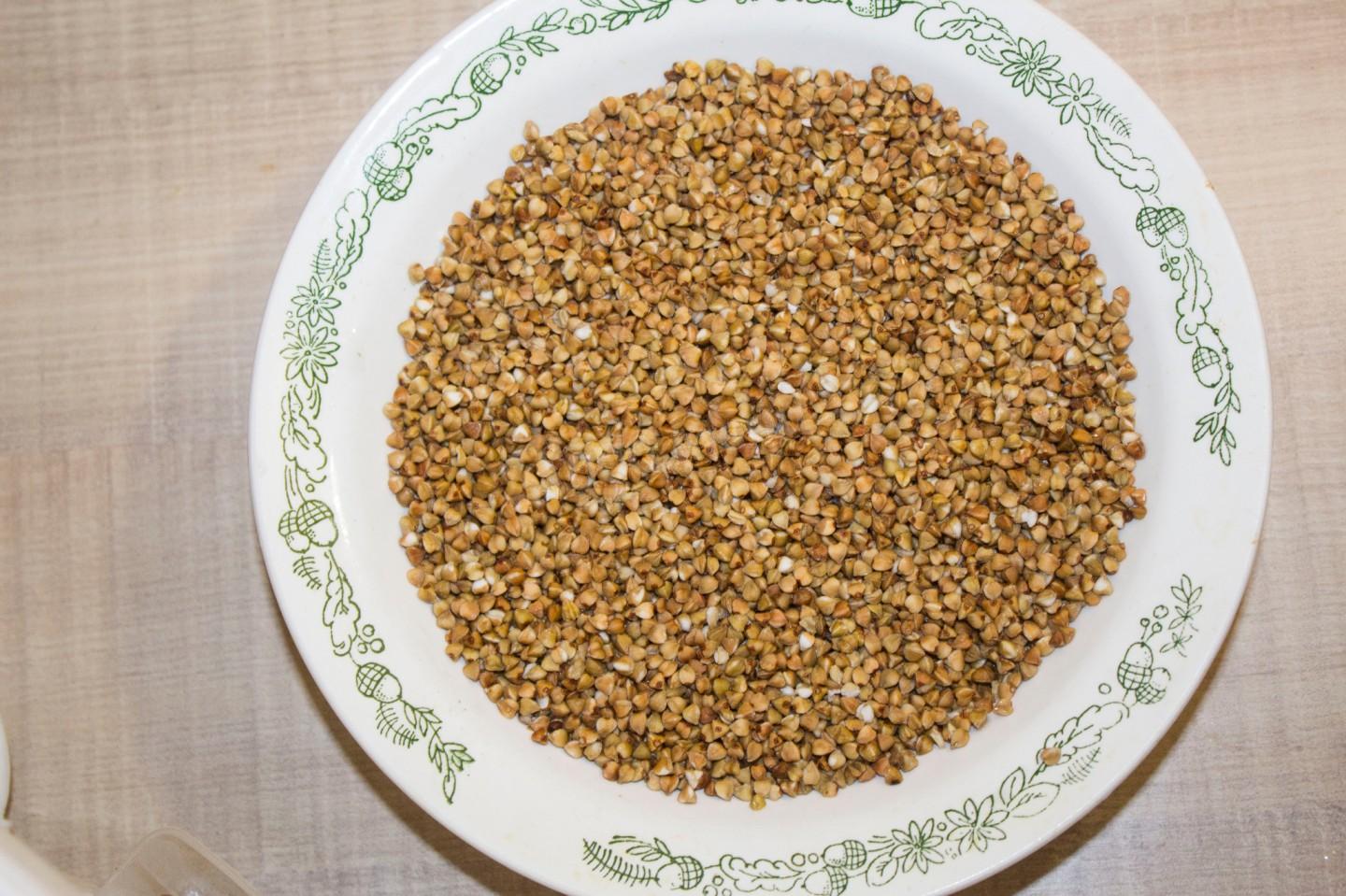 Шаг 10 приготовления ПП Гречка с мясом и морковью в мультиварке
