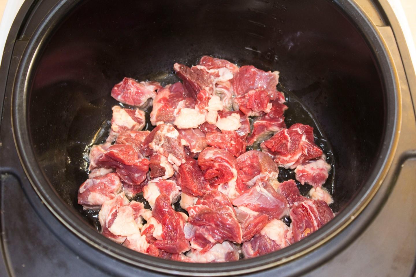 Шаг 6 приготовления ПП Гречка с мясом и морковью в мультиварке