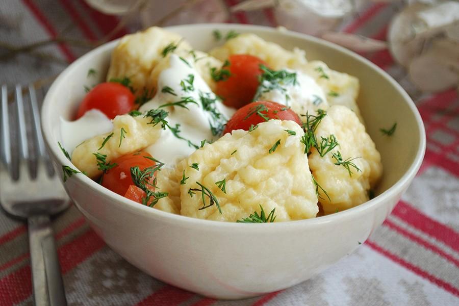 Обложка рецепта Картофельные ньокки с помидорами черри и зеленью