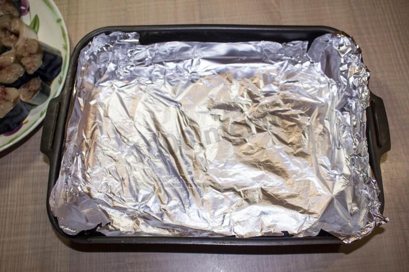 Шаг 8 приготовления Скумбрия запеченная с хреном майонезом и горчицей