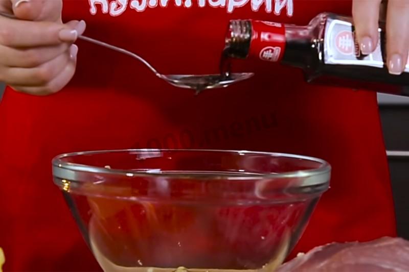 Шаг 2 приготовления Свинина гармошка запеченная в духовке