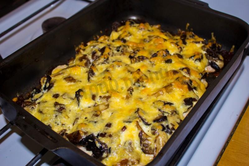 Шаг 15 приготовления Новогодние отбивные с сыром и грибами в духовке куриные