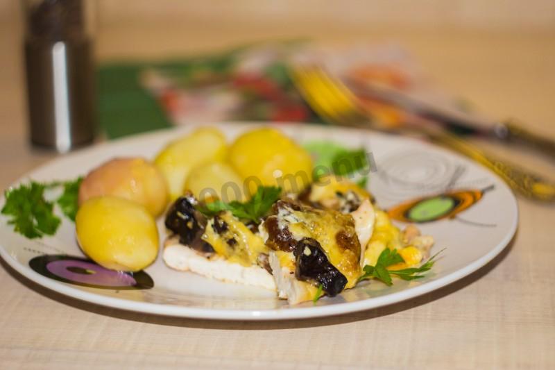 Шаг 16 приготовления Новогодние отбивные с сыром и грибами в духовке куриные