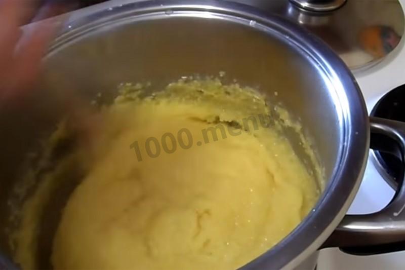 Шаг 2 приготовления Каша молочно кукурузная