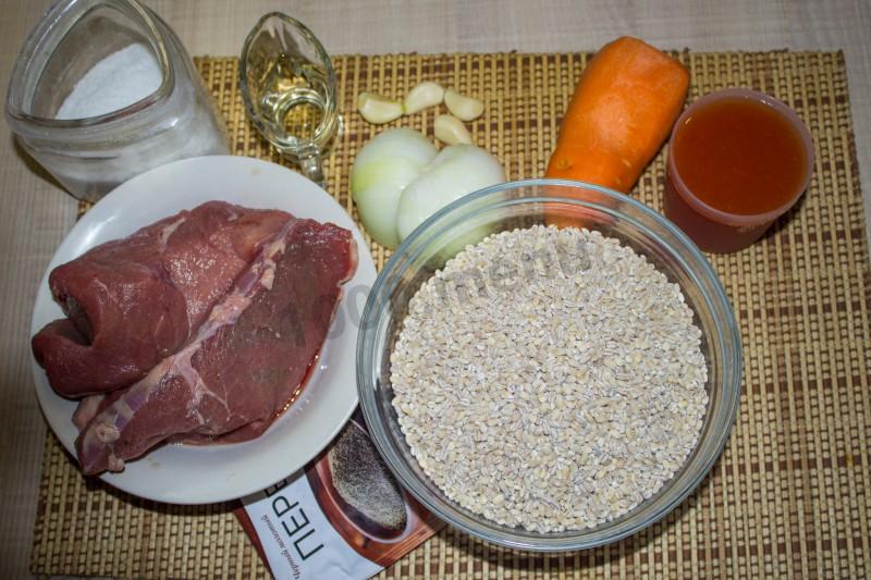 Шаг 1 приготовления Каша из перловки с томатным соком и говядиной в духовке