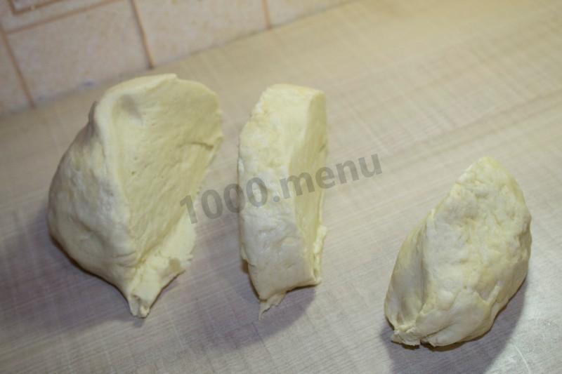 Шаг 13 приготовления Пирожки из быстрого теста на сковороде с грибами и курицей