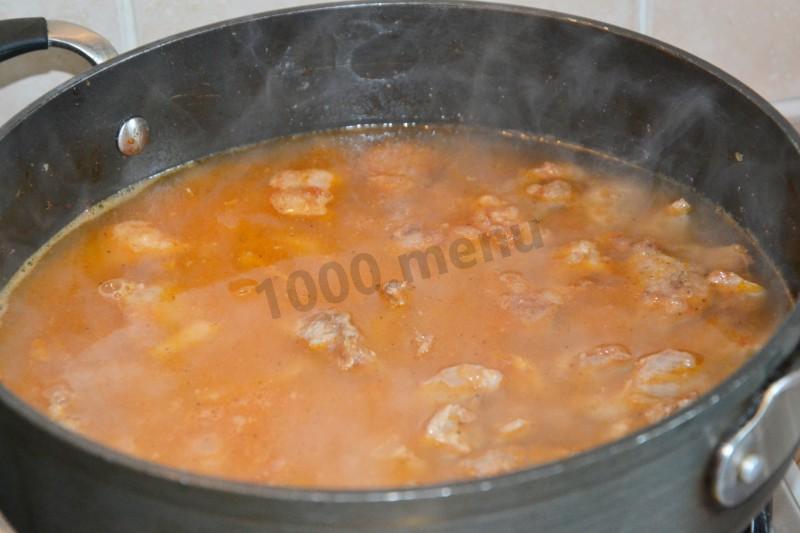 Шаг 9 приготовления Подливка мясная с мукой и томатной пастой