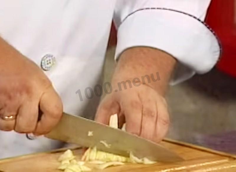 Шаг 2 приготовления Бефстроганов куриный