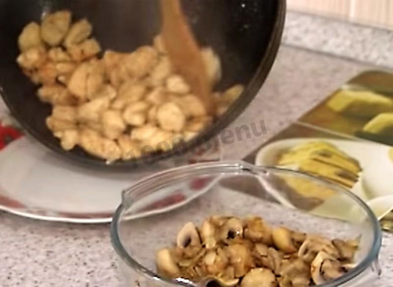 Шаг 7 приготовления Бефстроганов куриный