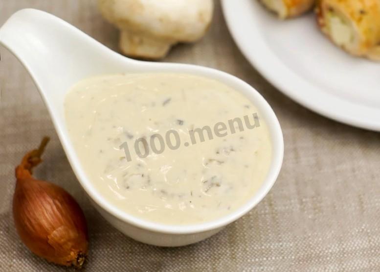 Обложка рецепта Грибной соус с шампиньонами и сливками