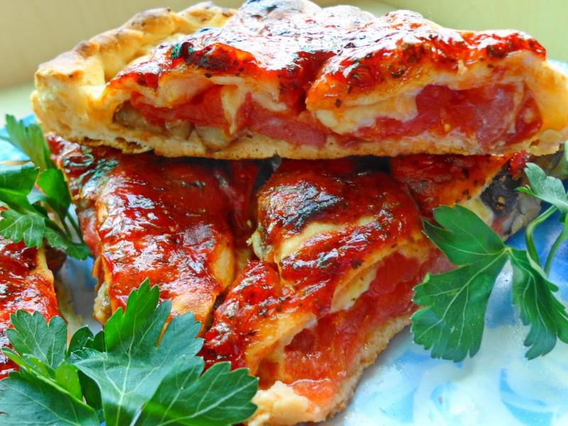 Обложка рецепта Пицца Кальцоне с копчеными колбасками и грибами