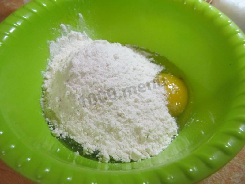 Шаг 8 приготовления Мясо в кляре на минералке