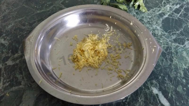 Шаг 2 приготовления Куриные бедра в сметанном маринаде в духовке