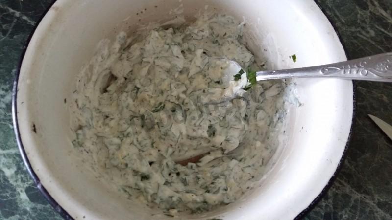 Шаг 4 приготовления Куриные бедра в сметанном маринаде в духовке