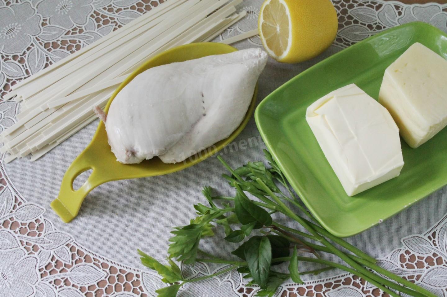 Шаг 1 приготовления Лингвини с курицей