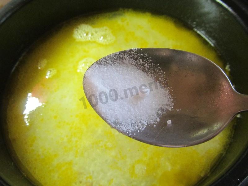 Шаг 15 приготовления Плов свиной с луком в мультиварке