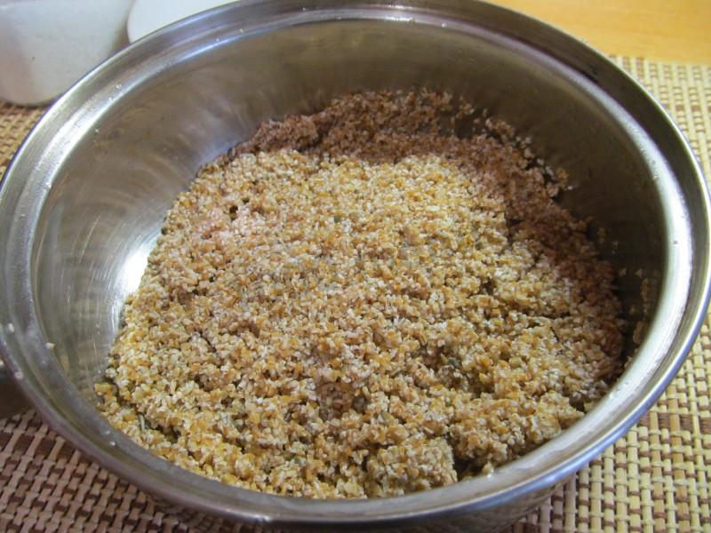 Шаг 4 приготовления Пшеничная каша с маслом сливочным без молока