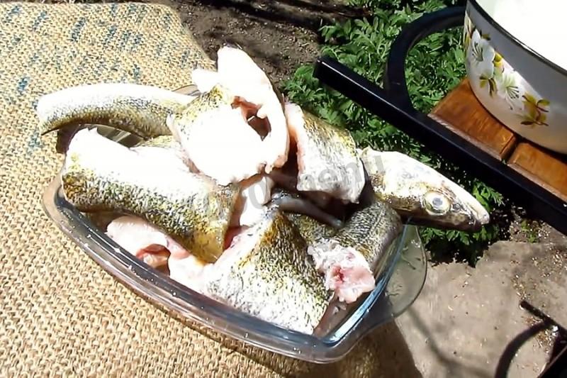 Шаг 3 приготовления Шашлык из судака