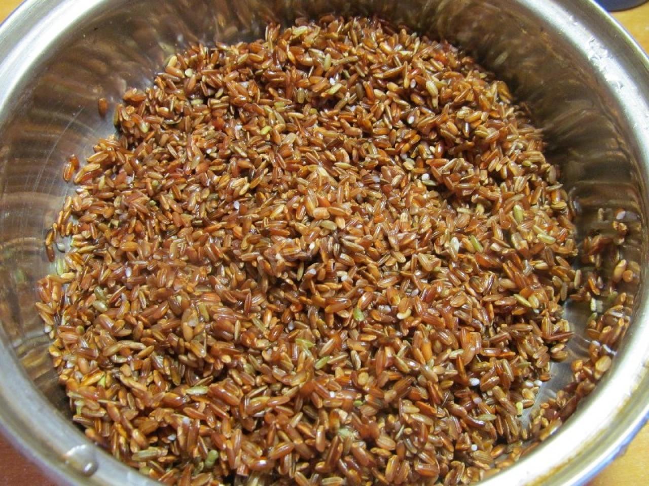 Шаг 10 приготовления Плов из красного риса